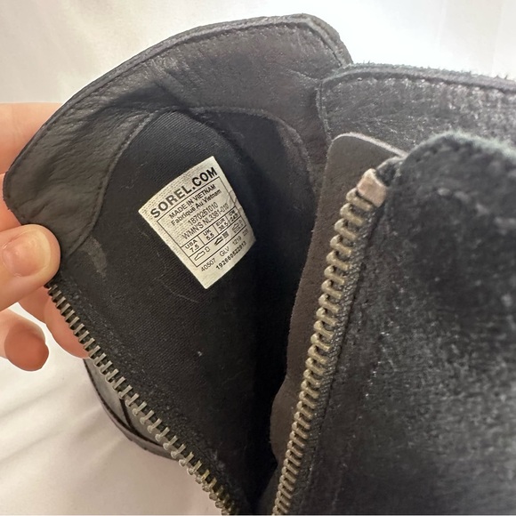 Sorel Women’s Cate Booties Black Heeled Leather Suede Boots sz 7.5 - Picture 11 of 12